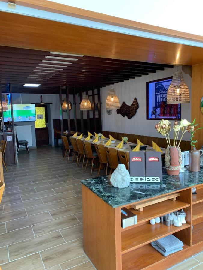 Bed and Breakfast Vina Am Ring Mannebach  Екстер'єр фото